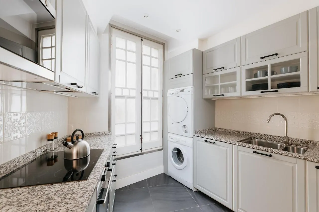 Llanos - Two Bedroom Apartment In Heart Of The City Barcelona